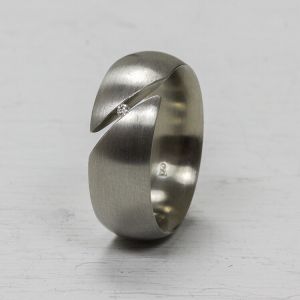 Ring stainless steel 8 mm ball