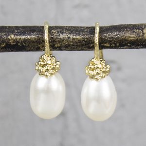 Silver plated earrings with freshwater pearls