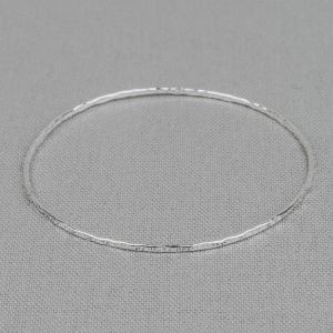 Rinkle bracelet thin silver 6,4 cm