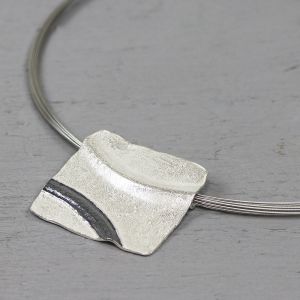 Pendant silver oxy square