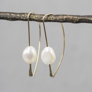 Dangles Goldfilled + Pearl white