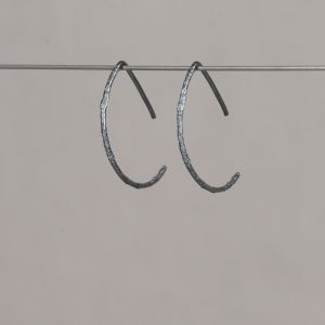 Oorhaak less is more zilver oxy