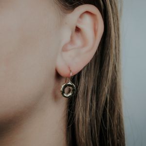 Oorhanger donut zilver verguld