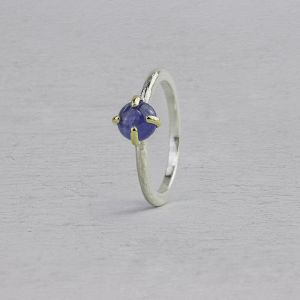 Ring silver + 9 carat + Kyanite rose