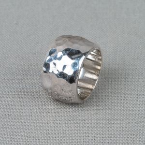 Ring Silber konvex Hammerschlag