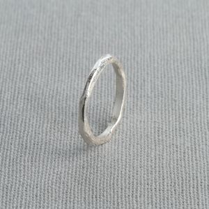 Ring organisch zilver rond