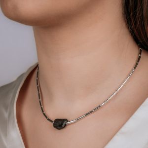 Collier buisjes strak zilver + Labradoriet
