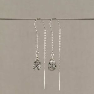 Doortrek oorbel zilver + Black Rutiel