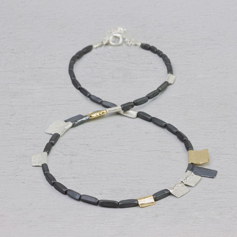 Collier met hematiet