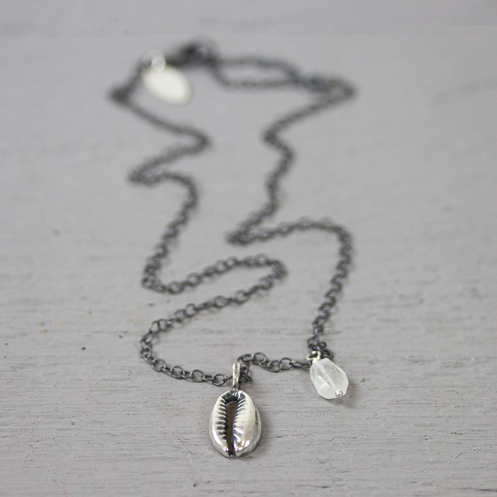 Collier SCHELP zilver oxy + Maansteen 