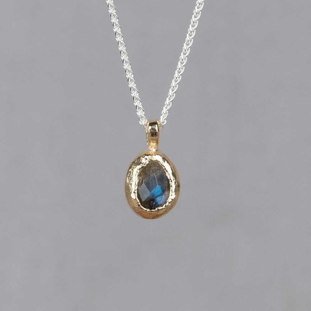 Collier zilver + Labradoriet vergulde zetting