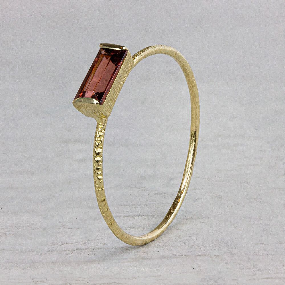 N.O.O.R. | Ring Granaat rechthoek