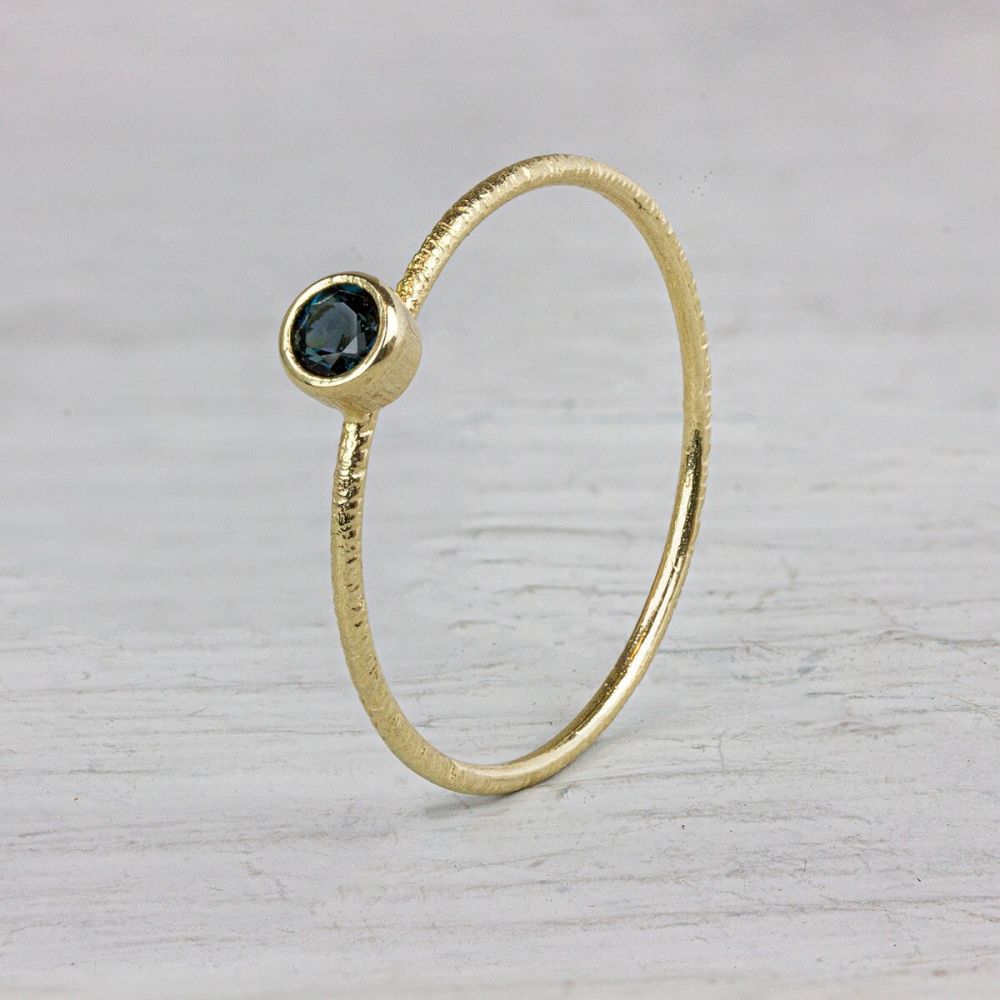 N.O.O.R. | Ring Blauwe Topas Londen strak