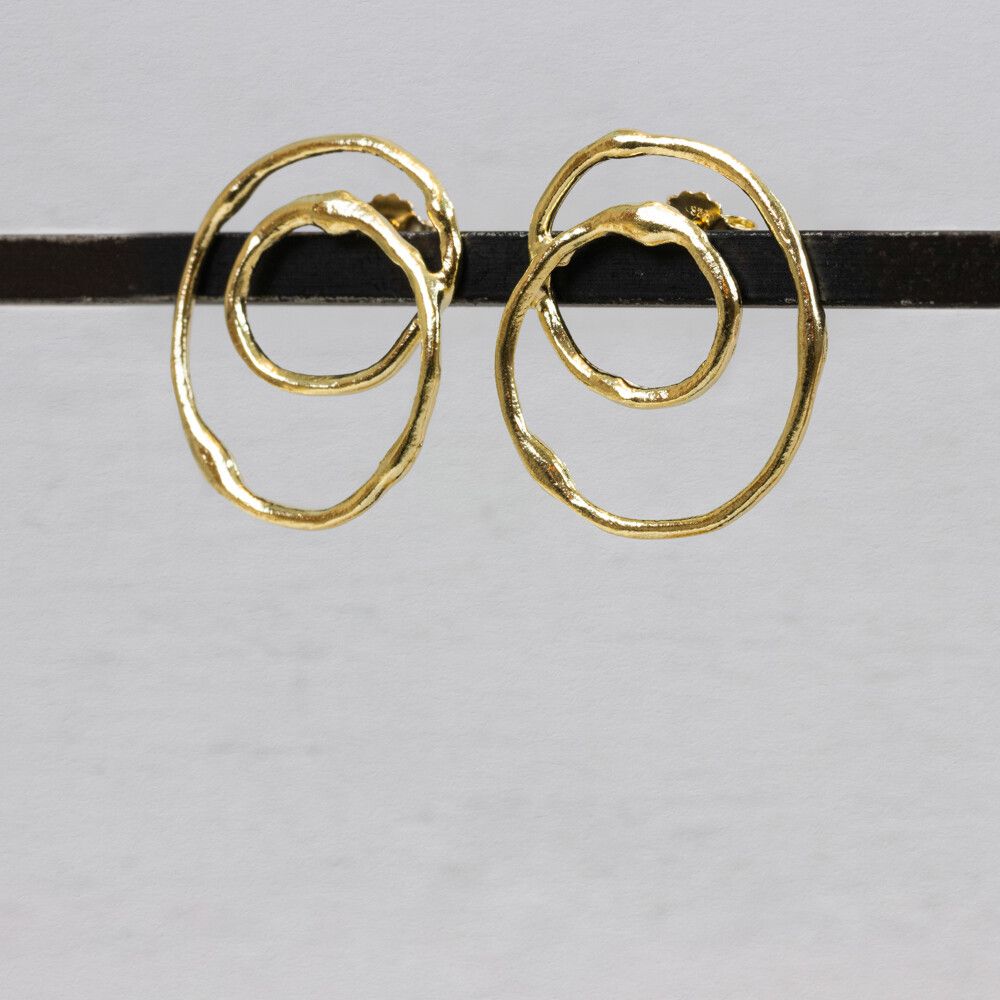 Oorsteker apenstaartje verguld