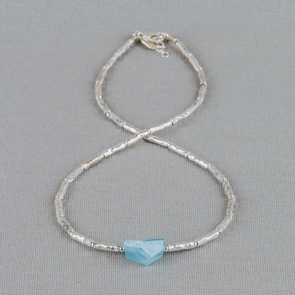 Collier buisjes strak zilver + Aquamarijn