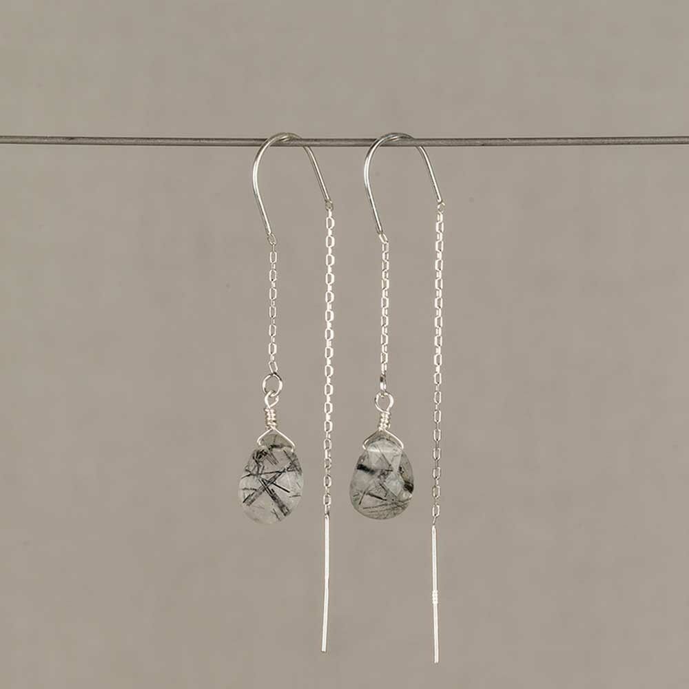 Doortrek oorbel zilver + Black Rutiel