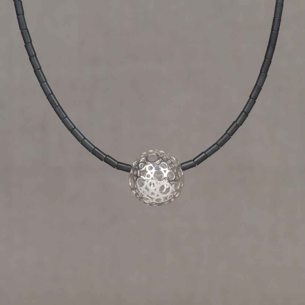 Collier Hematiet + crea bal wit zilver