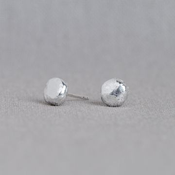 Oorknop rond zilver hamerslag