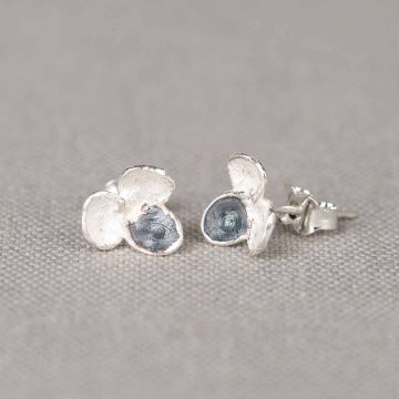 Silberohrringe mit dreiblättrigem Kleeblatt