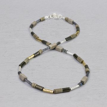 Collier buisjes en edelstenen