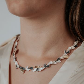 Halskette dreifarbiger Kranz