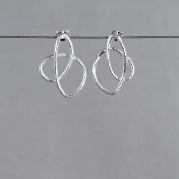 Oorsteker krabbel zilver