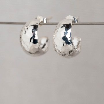 Hoops zilver + hamerslag