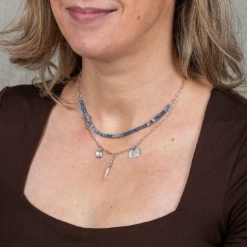 Silberne Halskette + Kyanit-Kreation Drapé